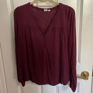 GAP size medium long sleeve billowy maroon top